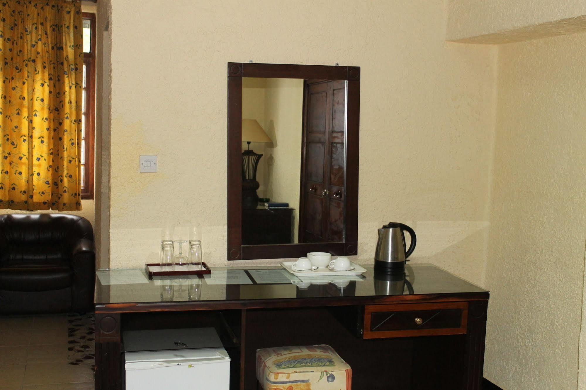 New Dodoma Hotel Exteriér fotografie